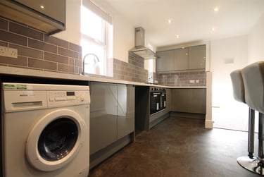 3 bed flat, Hazelwood Avenue, Jesmond, Newcastle, NE23HU - Image 4
